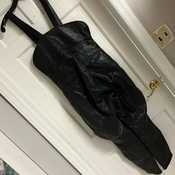 Black leather overalls - Picture 3 of 6